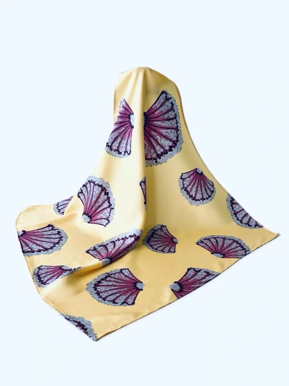 NWT SILKLETTE Abstract Shells on Butter 100% Fine Silk Kerchief Scarf
